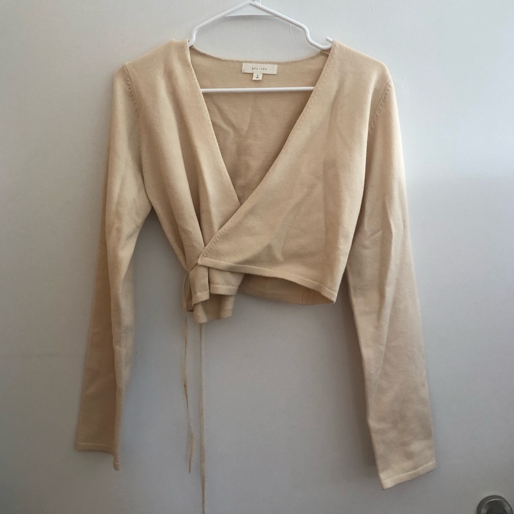 VICI cropped wrap top - long sleeve